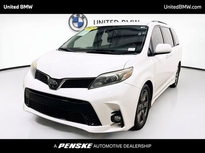 Used 2019 Toyota Sienna SE w/ SE Preferred Package