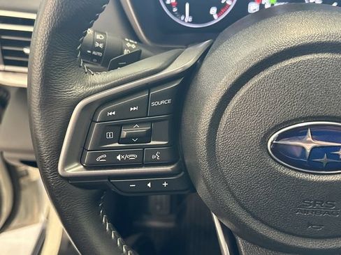 Used 2025 Subaru Outback Limited AWD/4WD image 36