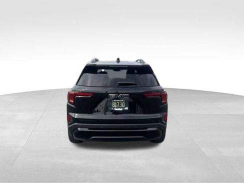 Used 2026 GMC Terrain Elevation w/ Elevation Premium Package FWD image 5