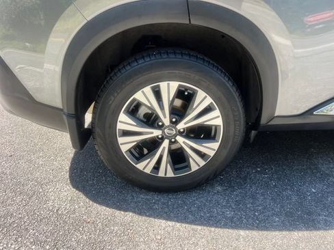 Used 2021 Nissan Rogue SV AWD/4WD image 28