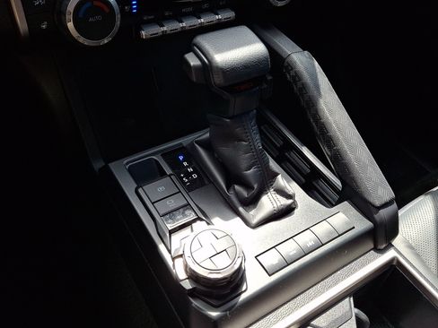 Certified 2025 Toyota 4Runner TRD Off-Road Premium w/ Tow Technology Package AWD/4WD image 17