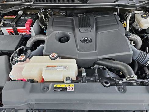 Used 2022 Toyota Tundra 1794 Edition w/ Advanced Package AWD/4WD image 32