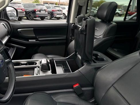 Certified 2025 Ford Expedition Max Platinum AWD/4WD image 33