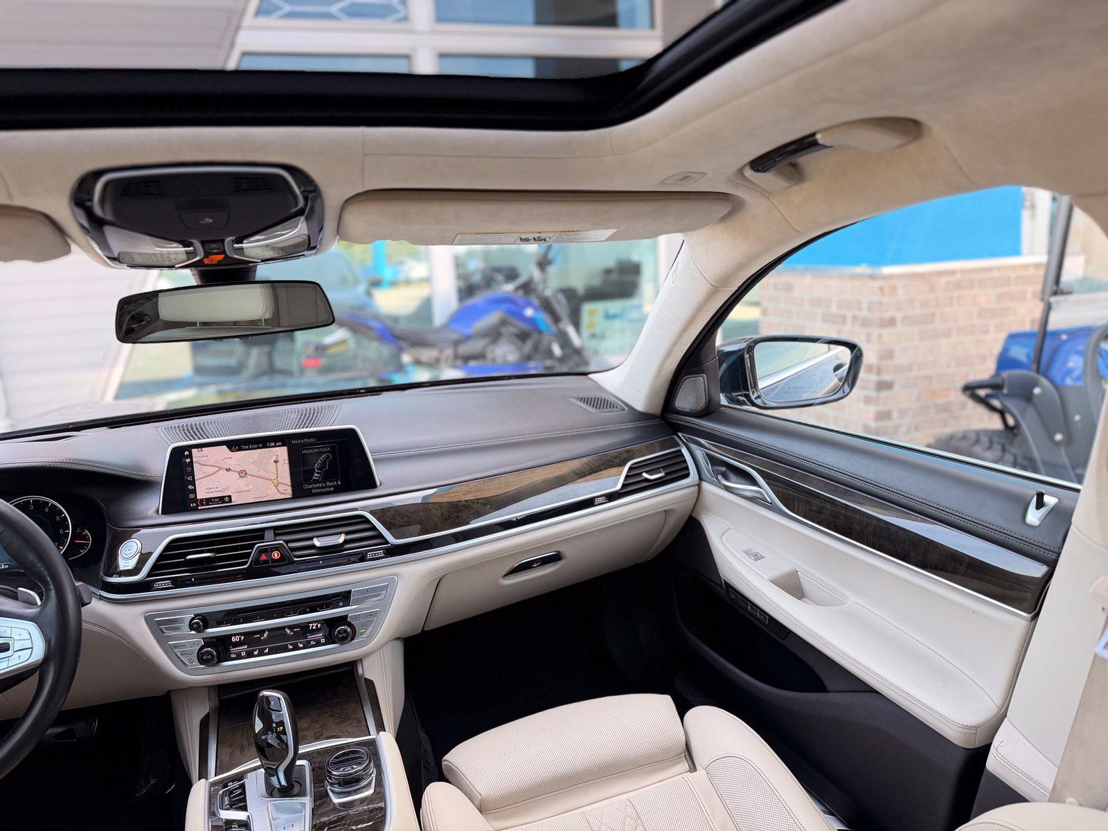 Used 2018 BMW 750i xDrive AWD/4WD image 39