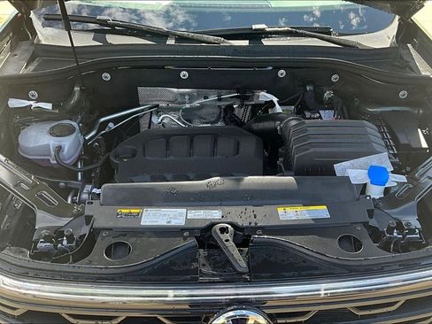 New 2026 Volkswagen Atlas Cross Sport SE AWD/4WD image 9