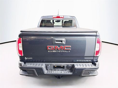 Used 2022 GMC Canyon Denali AWD/4WD image 10