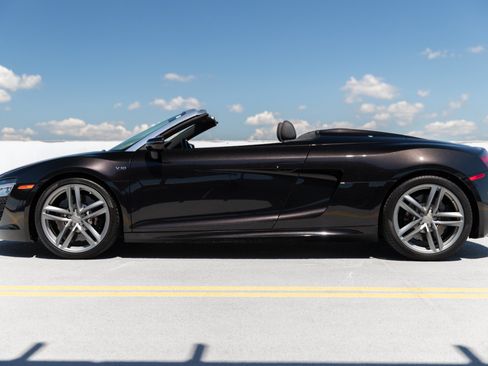 Used 2014 Audi R8 V10 AWD/4WD image 18