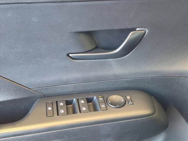 Used 2026 Hyundai Kona SEL Sport FWD image 11