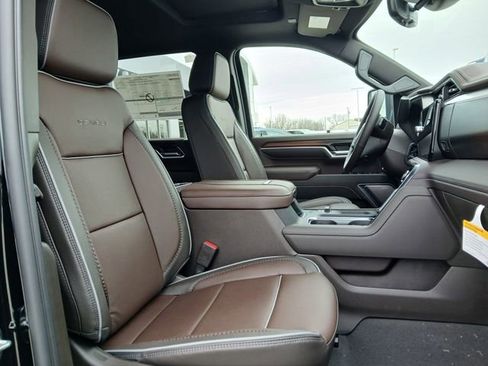 New 2026 GMC Sierra 2500 Denali w/ Denali Reserve Package image 14