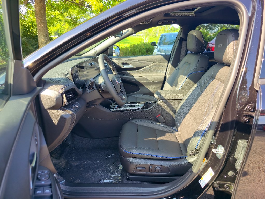 New 2026 Buick Envista Sport Touring w/ Convenience I Package FWD image 22
