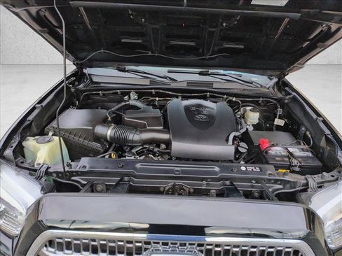 Used 2016 Toyota Tacoma TRD Off-Road w/ Towing Package RWD image 21