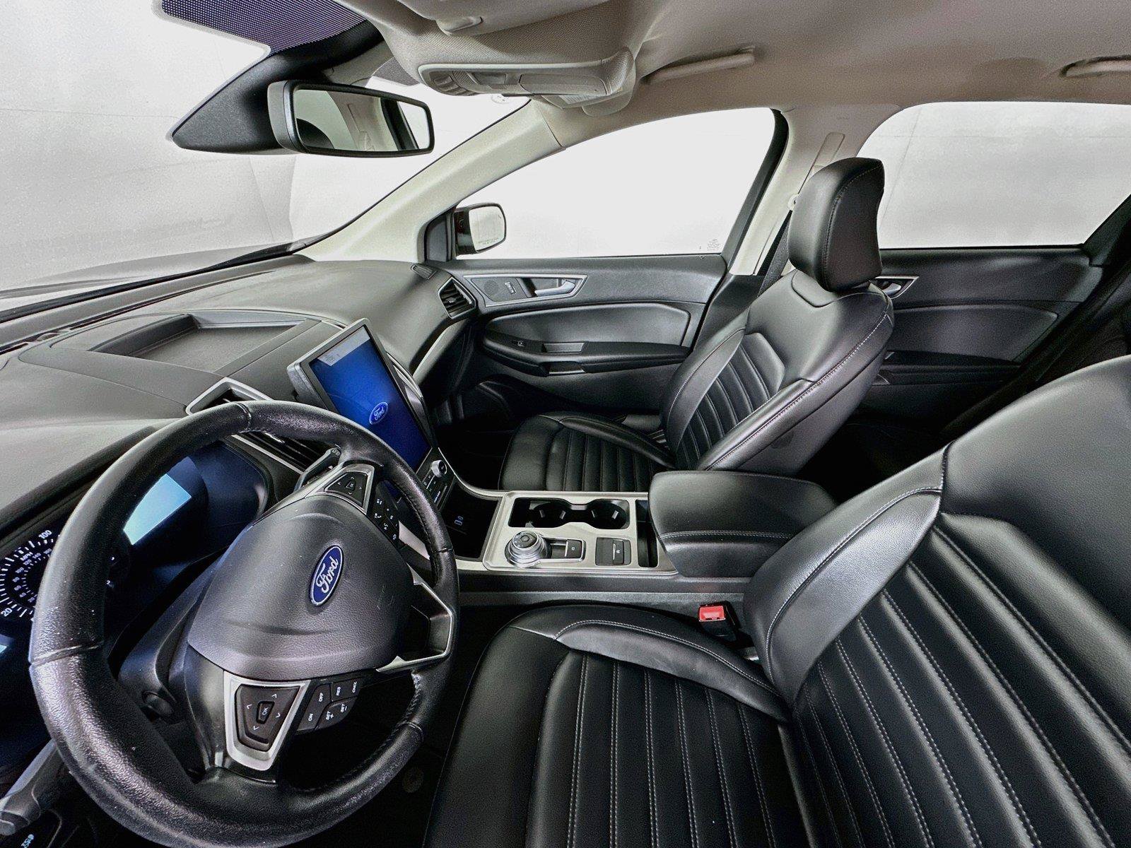 Used 2024 Ford Edge SEL AWD/4WD image 5