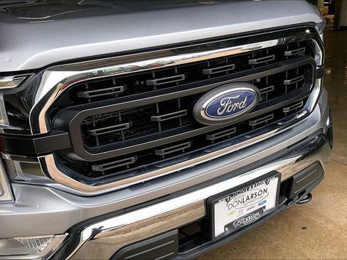 Used 2022 Ford F150 XLT w/ Trailer Tow Package image 11