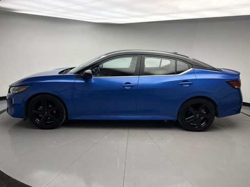 Used 2024 Nissan Sentra SR image 2