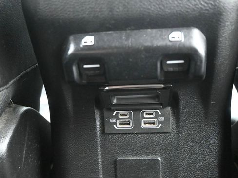 Used 2022 Jeep Gladiator Rubicon w/ LED Lighting Group AWD/4WD image 33