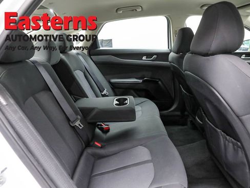 Used 2022 Kia K5 LXS image 22