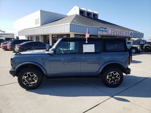 Used 2023 Ford Bronco Outer Banks image 4