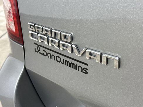 Used 2015 Dodge Grand Caravan American Value Package w/ UConnect Hands-Free Group FWD image 25