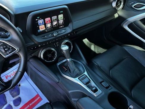 Used 2017 Chevrolet Camaro SS image 29