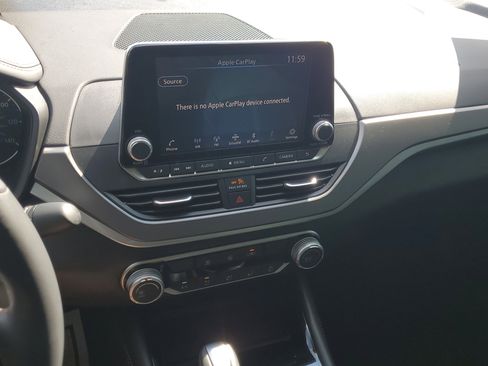 Certified 2025 Nissan Altima 2.5 SR image 24