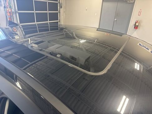 Used 2025 Hyundai Elantra SEL image 20