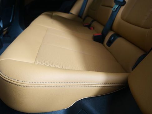 Certified 2025 BMW X4 xDrive30i image 14