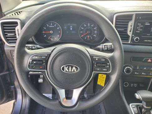 Used 2018 Kia Sportage LX AWD/4WD image 13