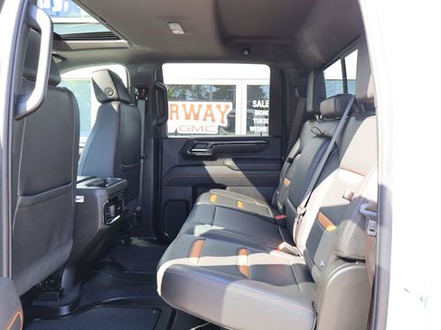 Certified 2025 GMC Sierra 2500 AT4 w/ AT4 Premium Plus Package AWD/4WD image 28