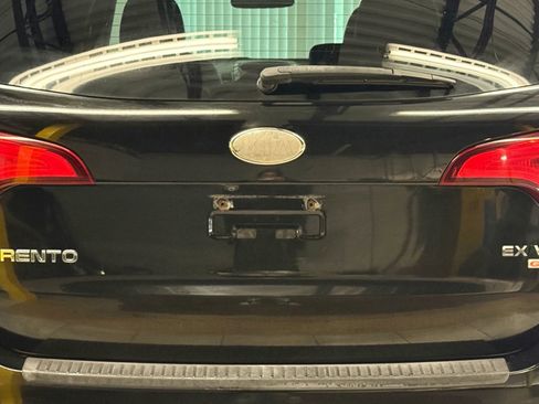 Used 2014 Kia Sorento EX image 11