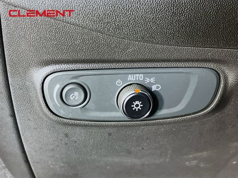 Used 2023 Chevrolet Equinox LS w/ LS Convenience Package FWD image 13