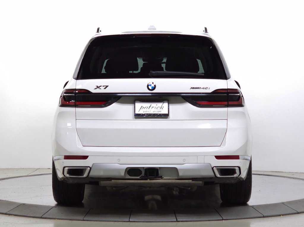 Used 2026 BMW X7 xDrive40i w/ Premium Package AWD/4WD image 7