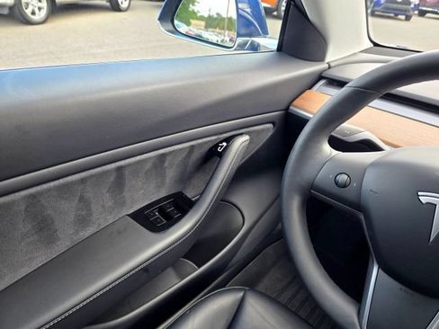 Used 2019 Tesla Model 3 Long Range AWD/4WD image 23