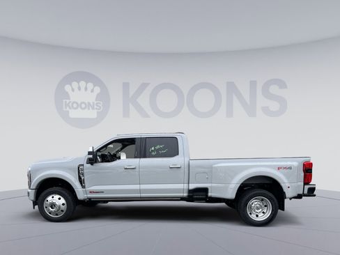 New 2026 Ford F450 Platinum image 2