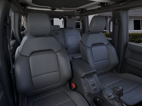 New 2025 Ford Bronco Badlands image 10