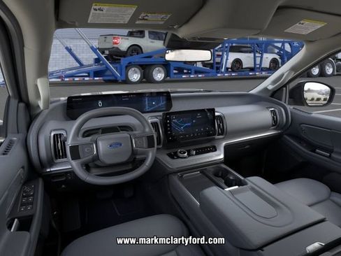 New 2026 Ford Expedition Active RWD image 9