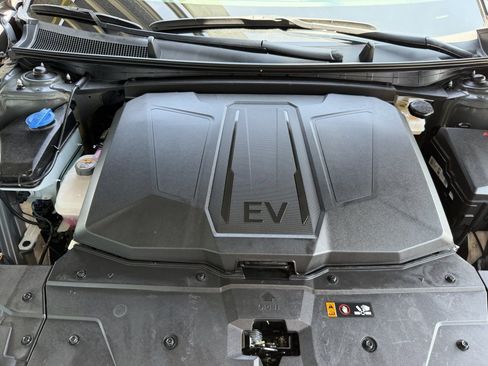 Used 2025 Hyundai Ioniq 5 Limited RWD image 44