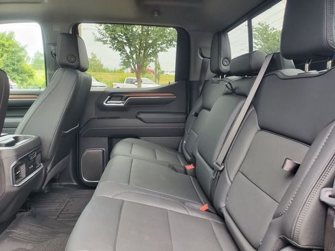 Used 2025 GMC Sierra 1500 Denali w/ Denali Reserve Package AWD/4WD image 27