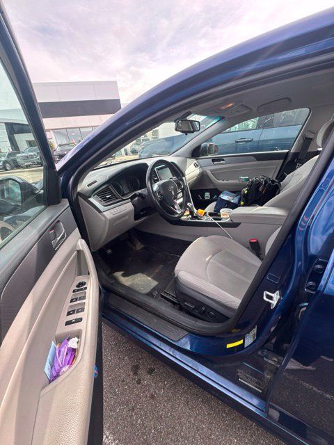 Used 2018 Hyundai Sonata SEL FWD image 4