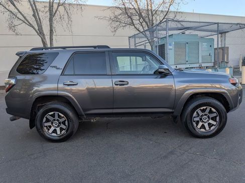Used 2019 Toyota 4Runner TRD Off-Road Premium image 4