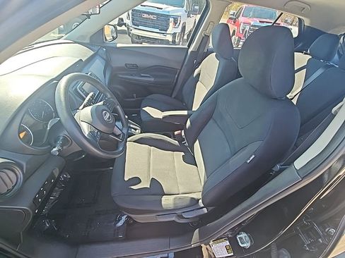 Used 2023 Nissan Kicks S FWD image 13