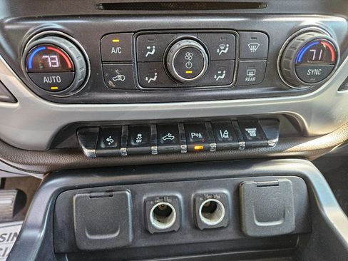 Used 2017 GMC Sierra 3500 SLT w/ Duramax Plus Package image 17