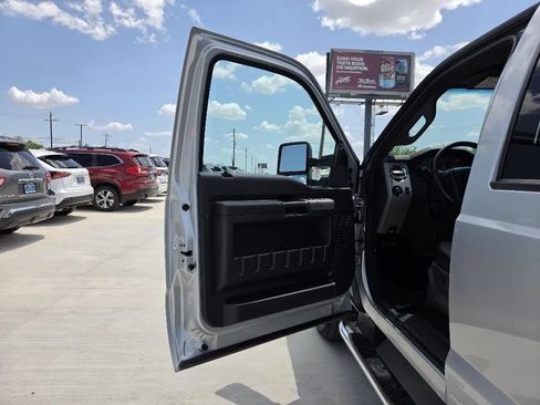 Used 2016 Ford F350 Lariat w/ Lariat Ultimate Package AWD/4WD image 11
