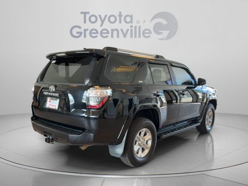 Used 2019 Toyota 4Runner SR5 AWD/4WD image 6