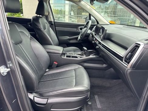 Used 2024 Kia Sorento S AWD/4WD image 25