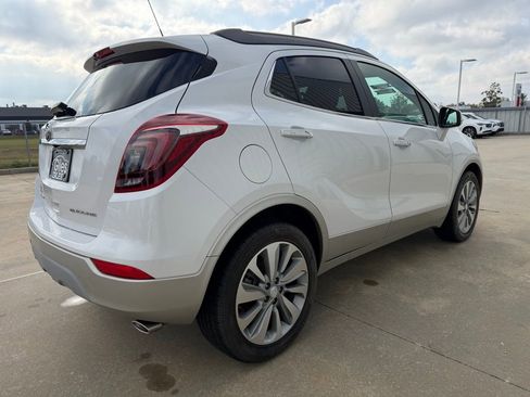 Used 2018 Buick Encore Preferred image 5