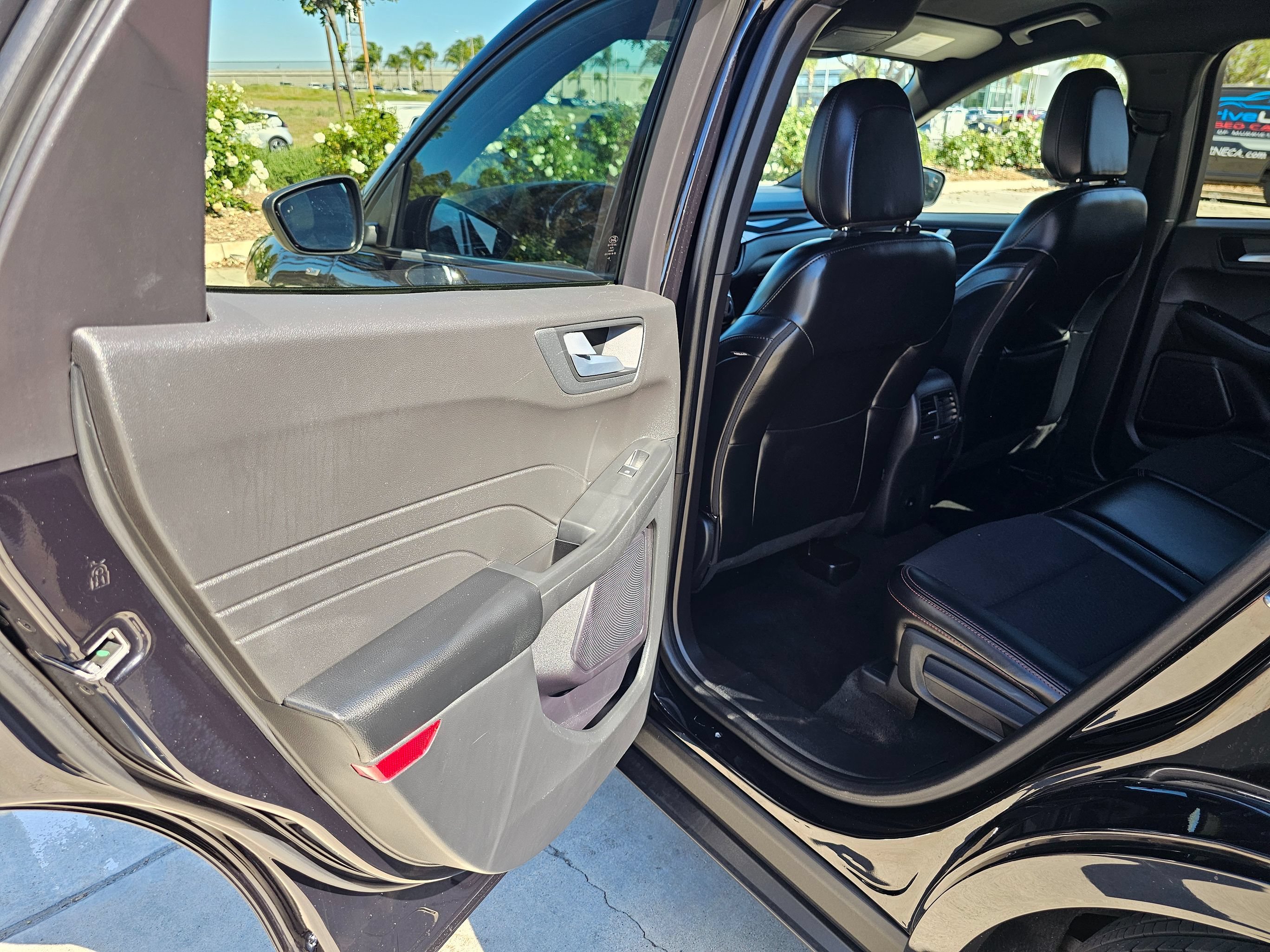Used 2024 Ford Escape ST-Line FWD image 17