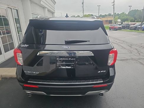 Used 2021 Ford Explorer Limited w/ Equipment Group 301A AWD/4WD image 5