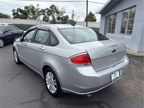 Used 2010 Ford Focus SEL FWD image 3