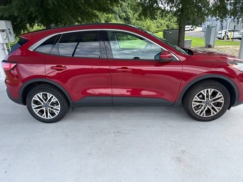 Used 2022 Ford Escape SEL AWD/4WD image 2