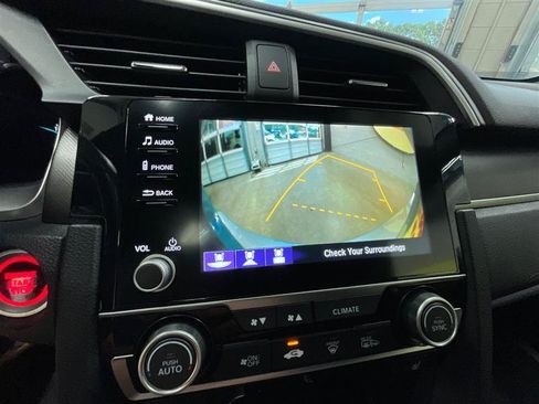 Used 2020 Honda Civic EX image 17